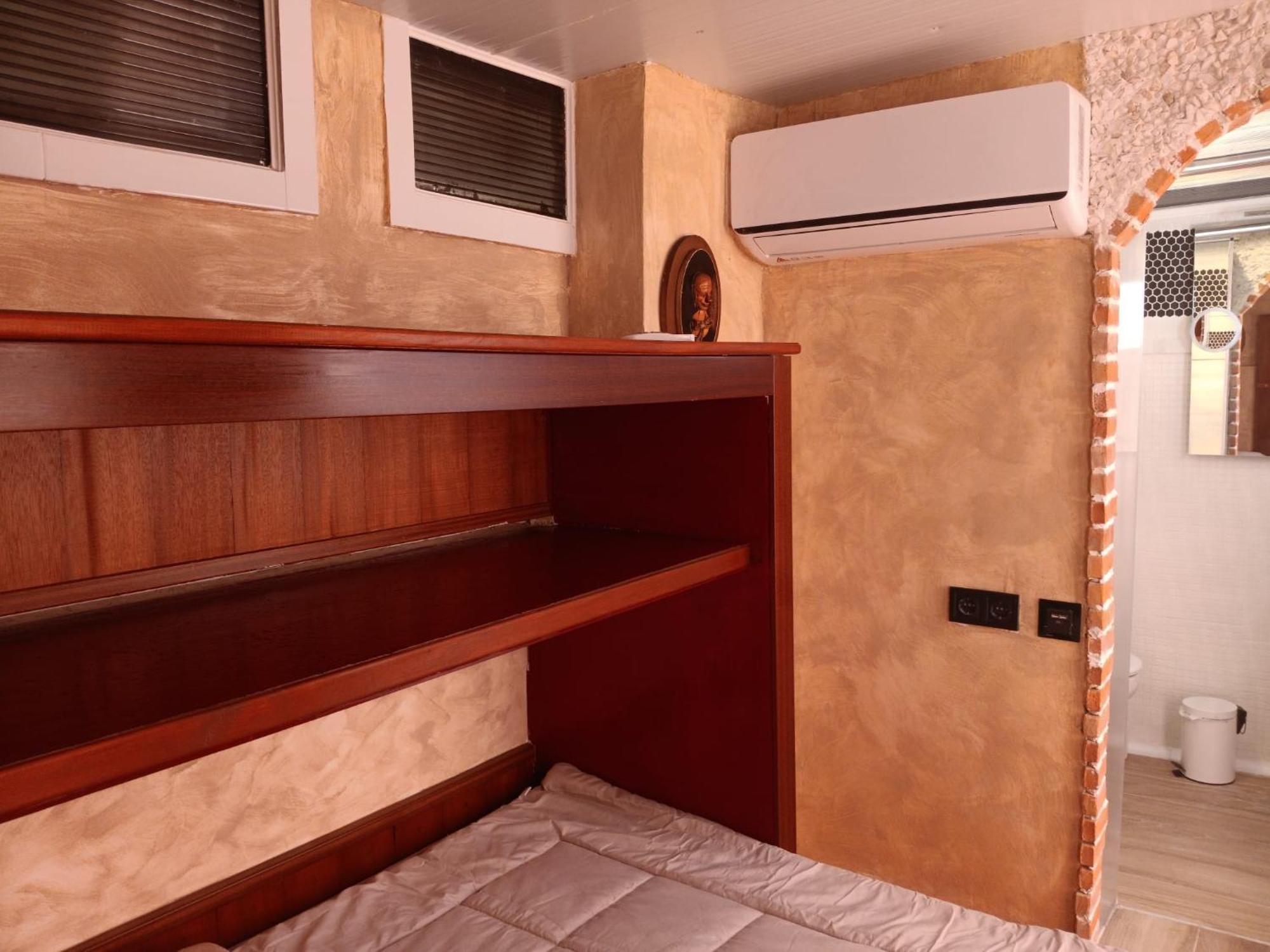 Tiny House Hotel Puebla de Vallbona Eksteriør billede